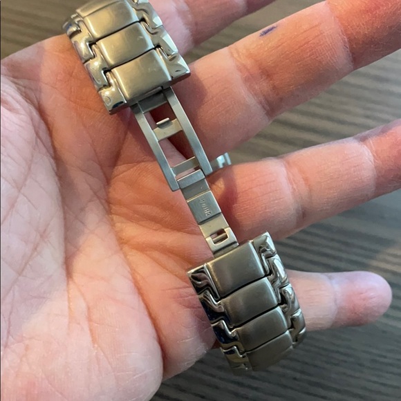 Disney Mickey Mouse Watch - Picture 4 of 4